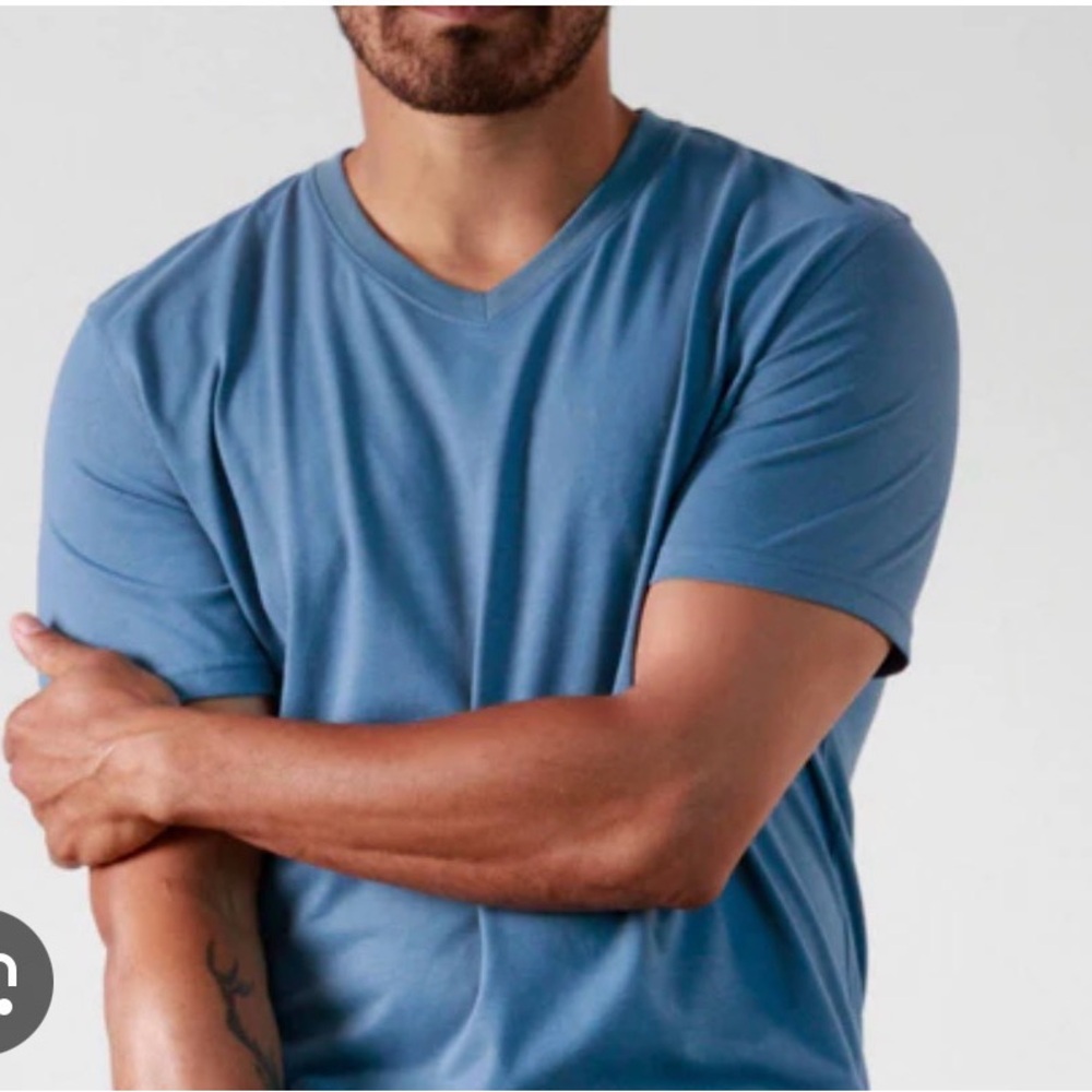 Myles Everyday Tee with Pocket in Vintage Blue, Size Medium